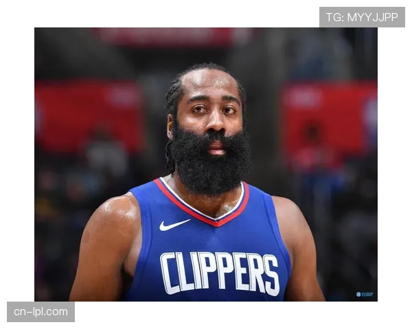 快船再战灰熊，哈登距历史得分榜前十仅38分