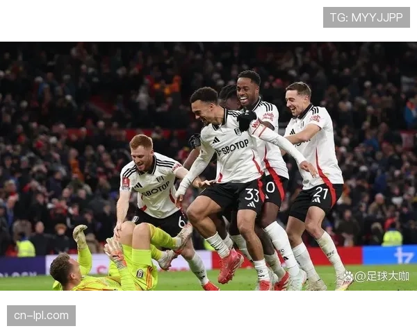 富勒姆门将莱诺手指挫伤，但预计可出战下轮联赛