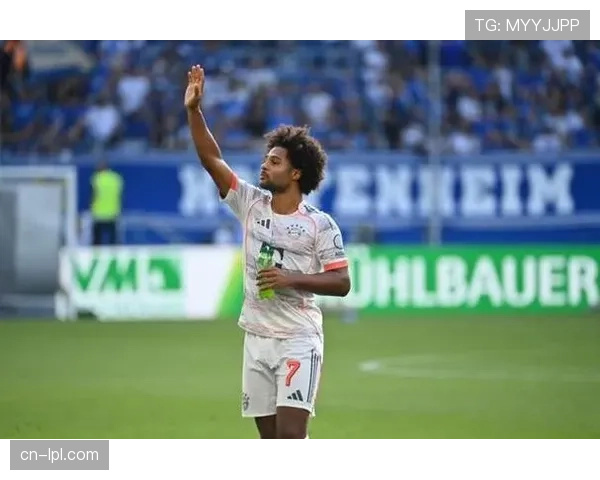 拜仁边锋奥利塞因累计黄牌停赛缺席对阵奥格斯堡比赛，格纳布里因肠胃感染缺阵